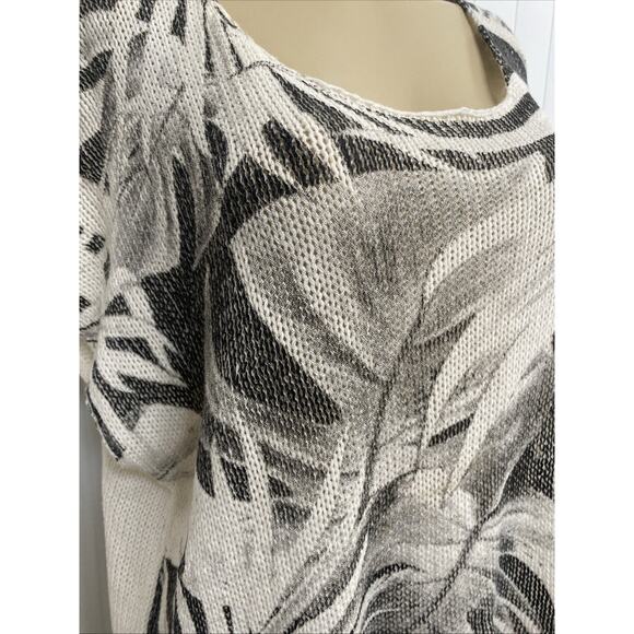 Wooden Ships Sweater Floral Print Gray White Round Neck Relaxed Short Sleeve M L - Picture 3 of 6